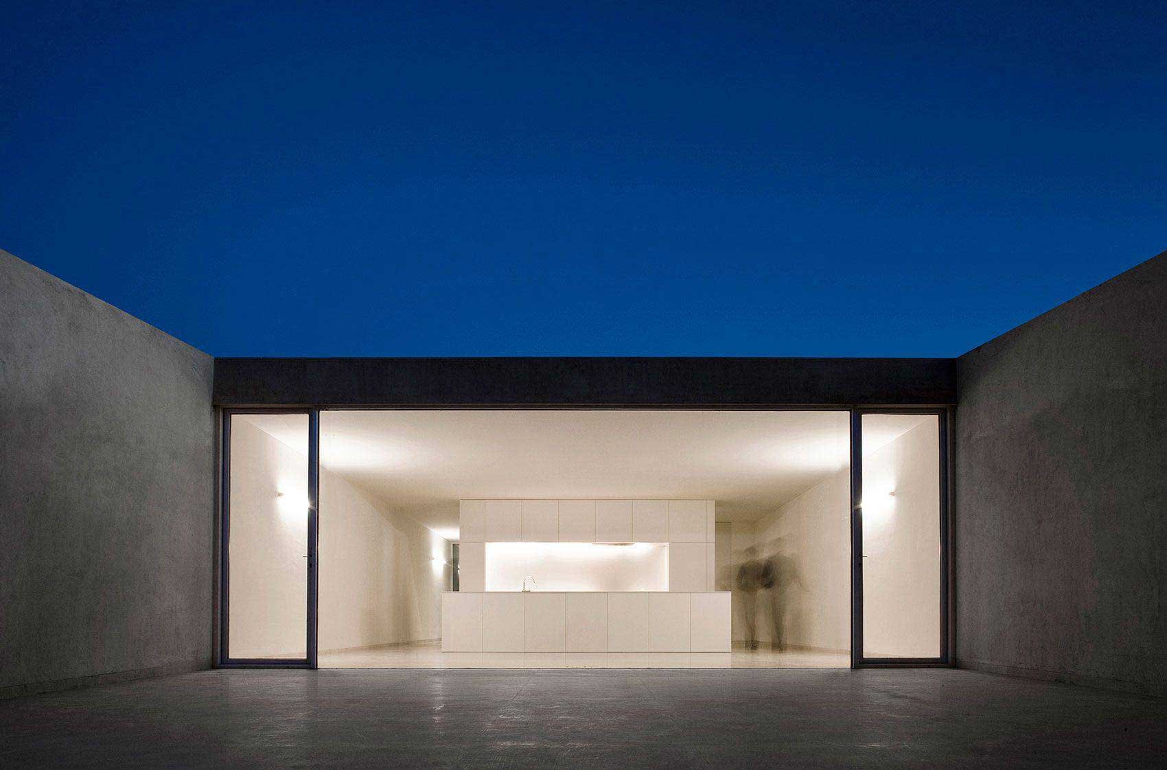 diseño de vivienda unifamiliar moderna estilo minimalismo arquitectónico